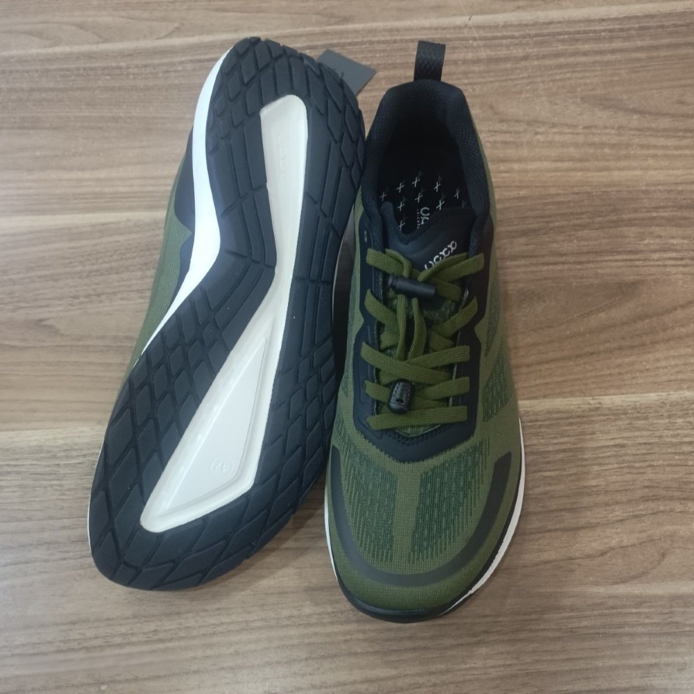 Męskie buty casual elastyczne  – Men Shoes Louboutin recenzja i cena