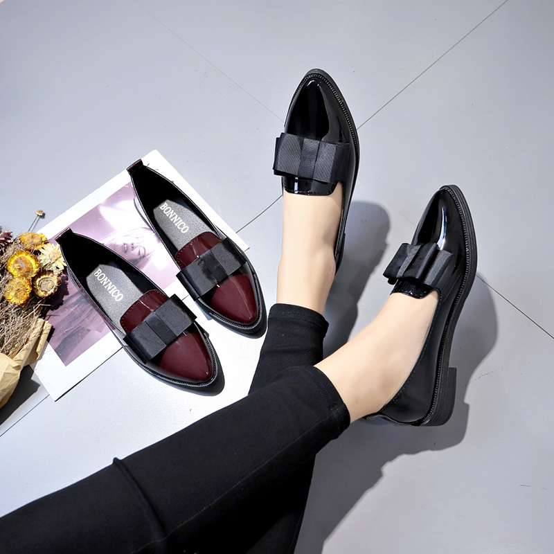 Czarne/Czerwone lakierowane ba – Dress Shoe Pointed recenzja i cena