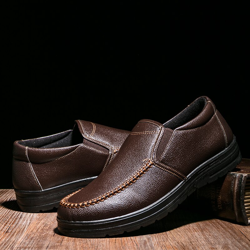 Męskie lekkie skórzane obuwie  – Men Shoes Louboutin recenzja i cena
