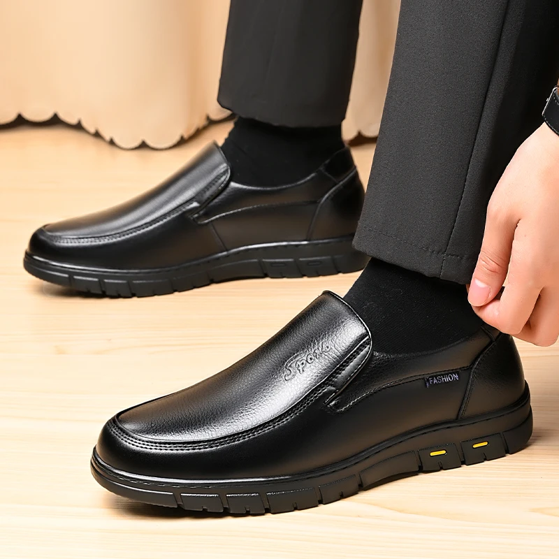 Wysokiej jakości skórzane męsk – Men Shoes Louboutin recenzja i cena